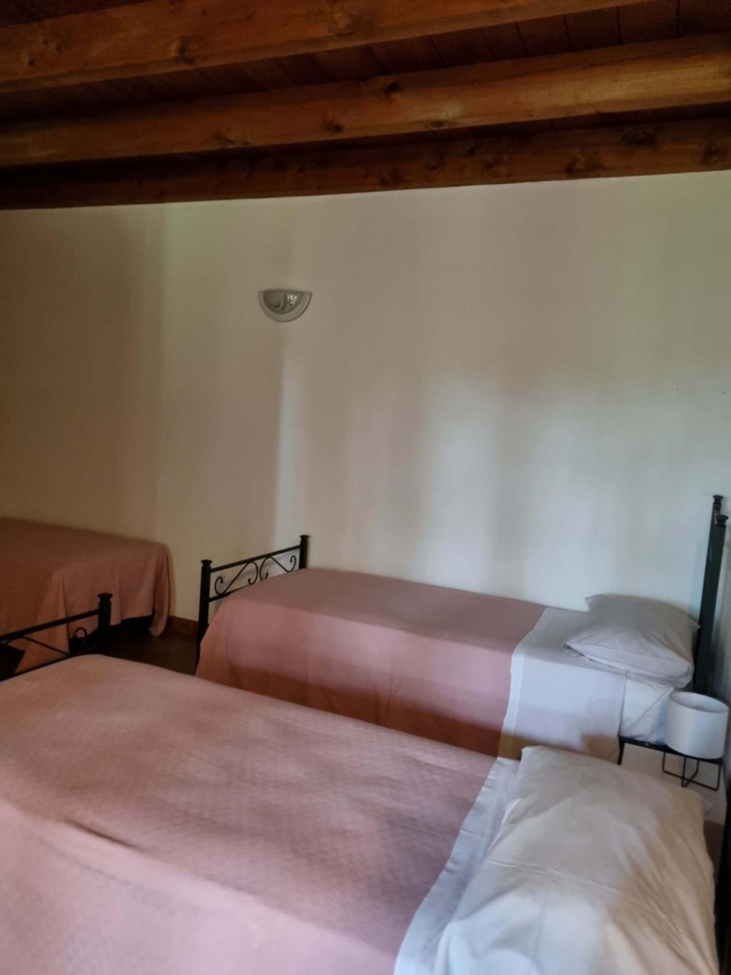 Agriturismo Case In Collina Volta Mantovana Exterior photo